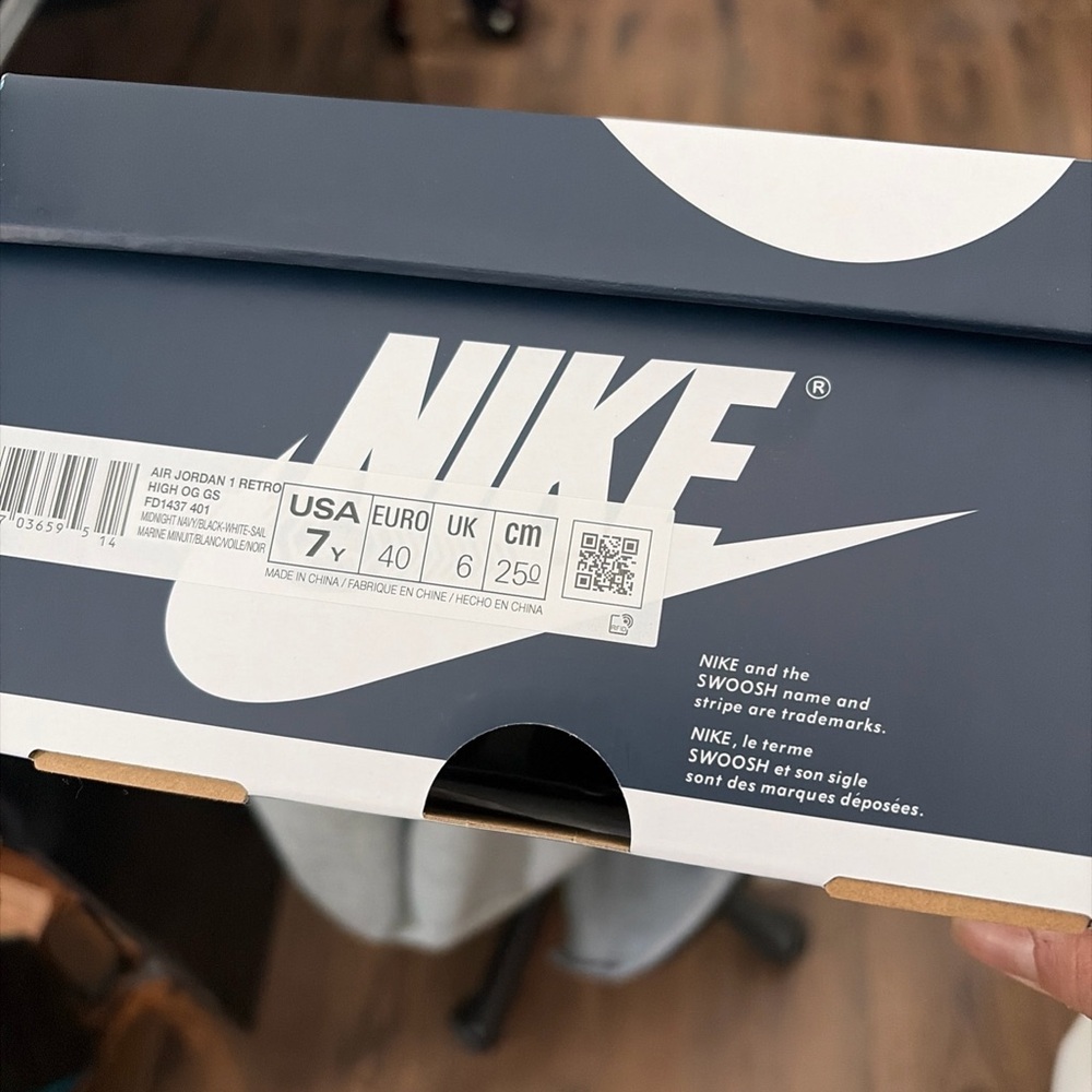 Nike Dark Blue and White Shoe Box brand new